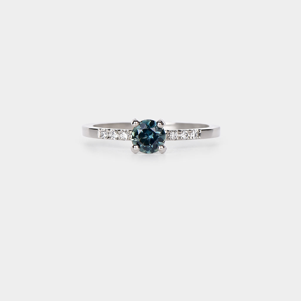 Sapphire solitaire Ring - 0.55ct round sapphire