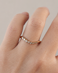 Dune Graduated Diamond Band