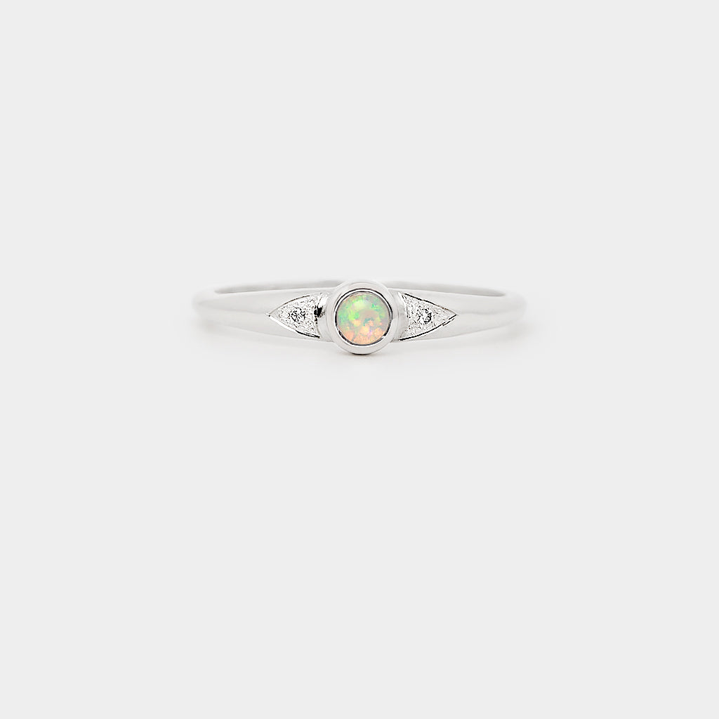 Australian Opal Ring, Crystal Opal Jewelry, 9k Gold Opal Ring, Opal and Diamond Ring, Gold Gemstone Ring, Natural Crystal Opal Jewelry.