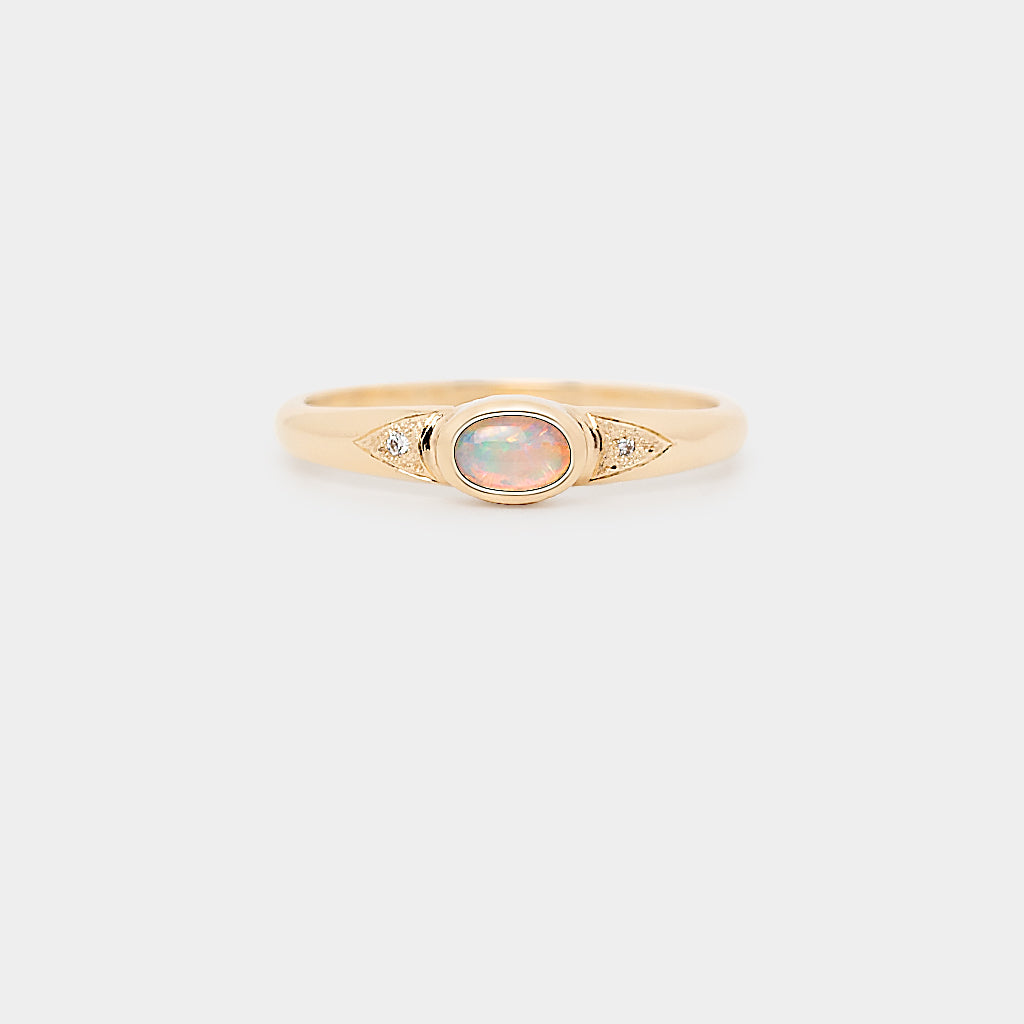 Oval Crystal Opal Ring, 9k Gold Opal Ring, Natural Opal and Diamond Jewelry, Opal Ring with Arrow Design, Gold Opal and Diamond Ring.