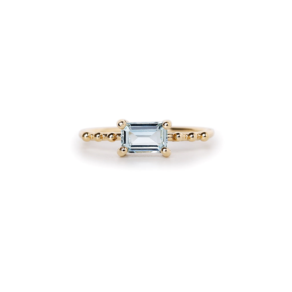 Aquamarine dotted ring