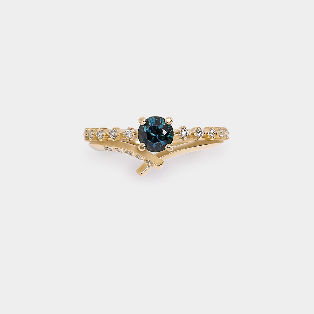 Promise engagement ring - 0.615ct round natural sapphire