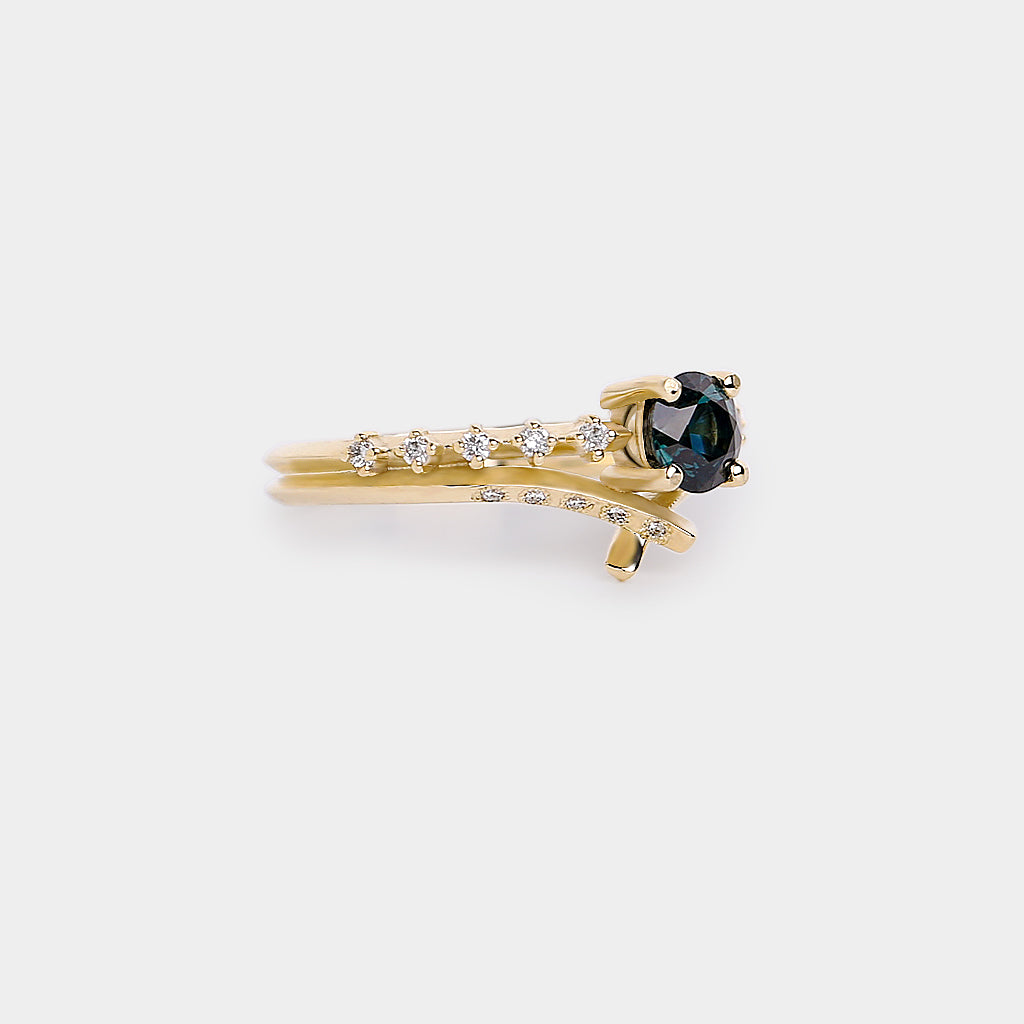 Promise engagement ring - 0.615ct round natural sapphire
