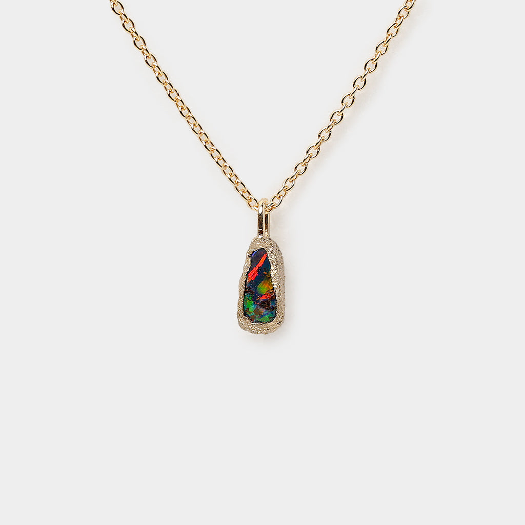 Meteorites bezel boulder opal Necklace 1