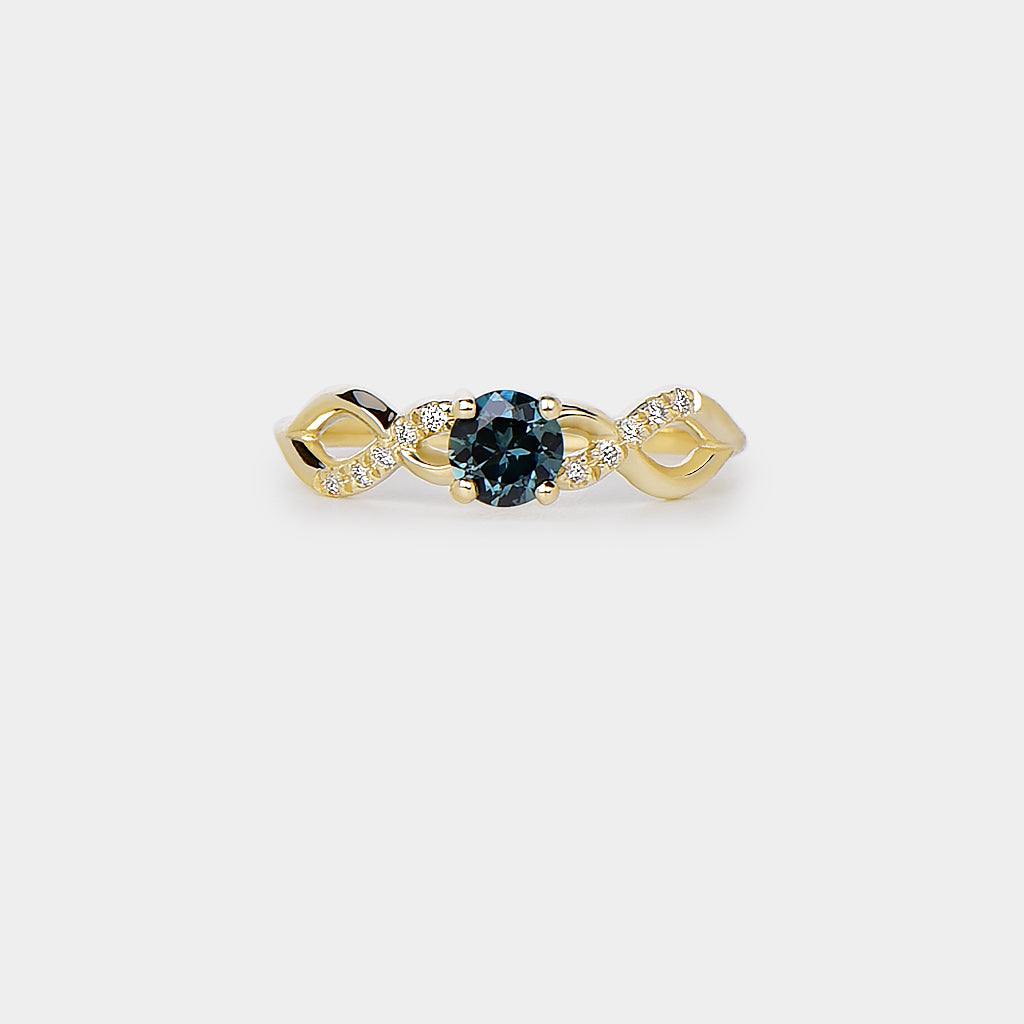Infinity sapphire ring - 0.51ct round sapphire