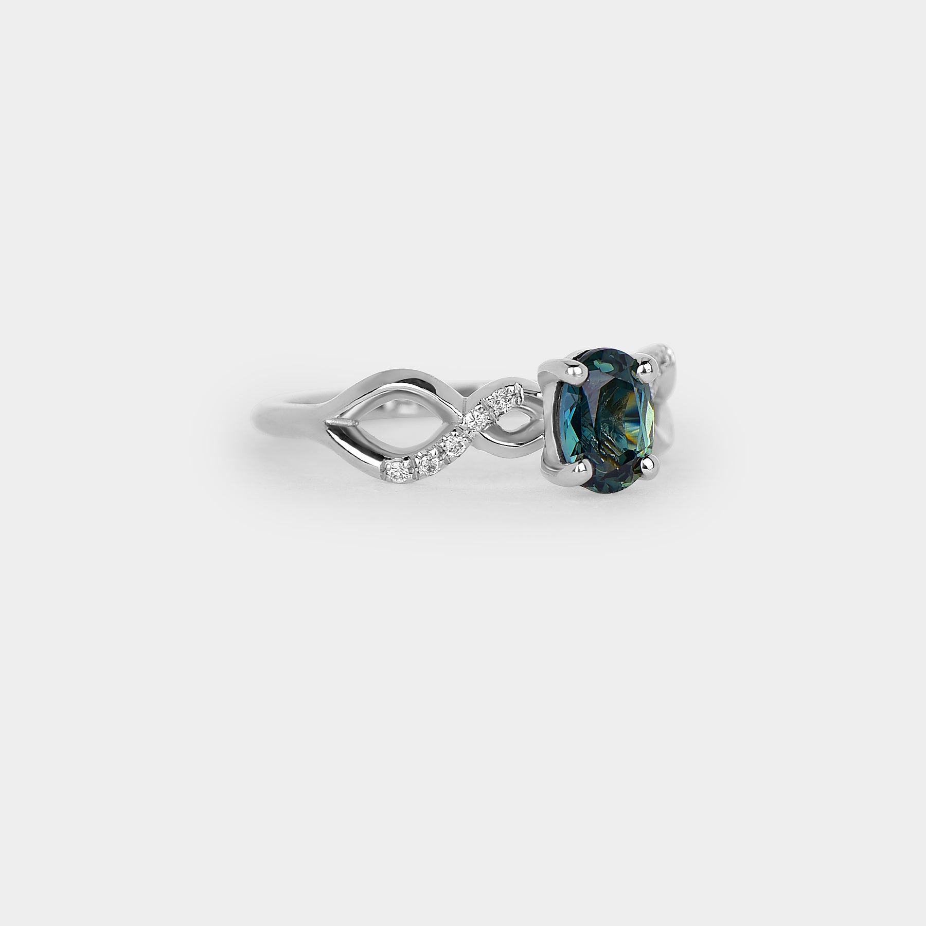 Infinity sapphire ring - 1.02ct oval sapphire