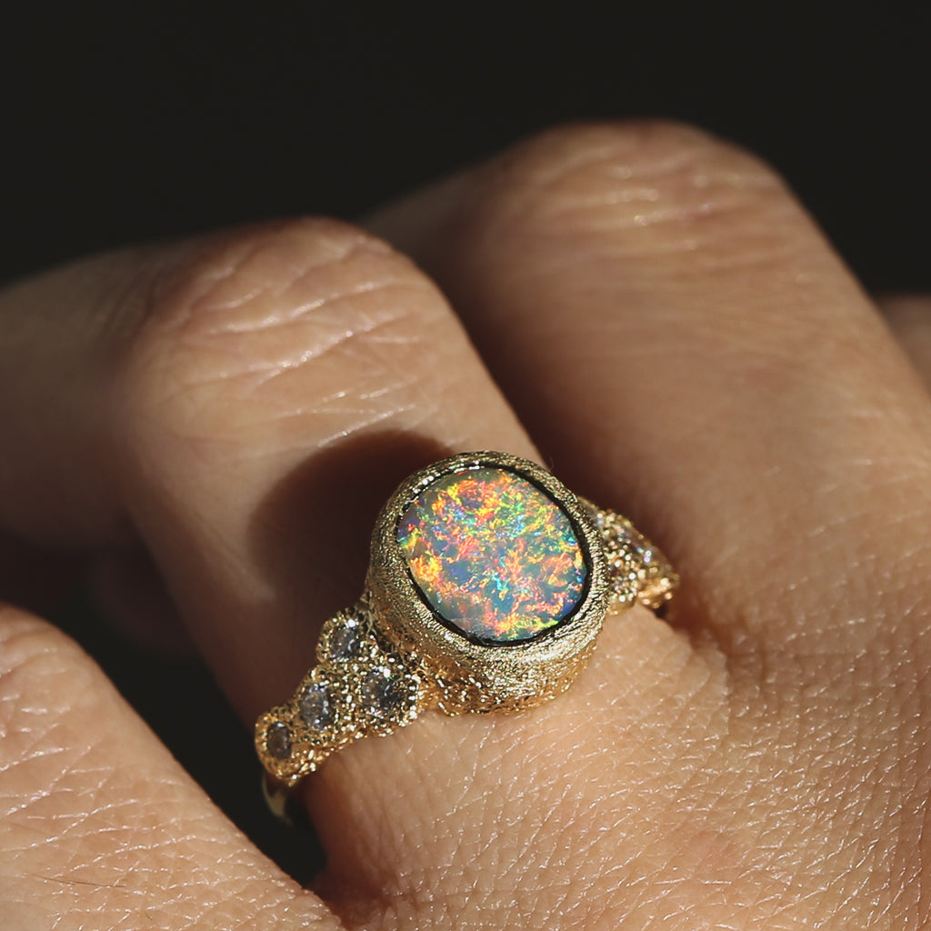 Meteorites Ring - 2.54ct black opal