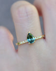 Sapphire solitaire Ring - 0.90ct pear sapphire