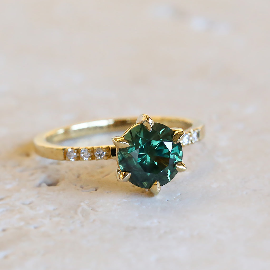Star sapphire solitaire Ring - 2.18ct round sapphire