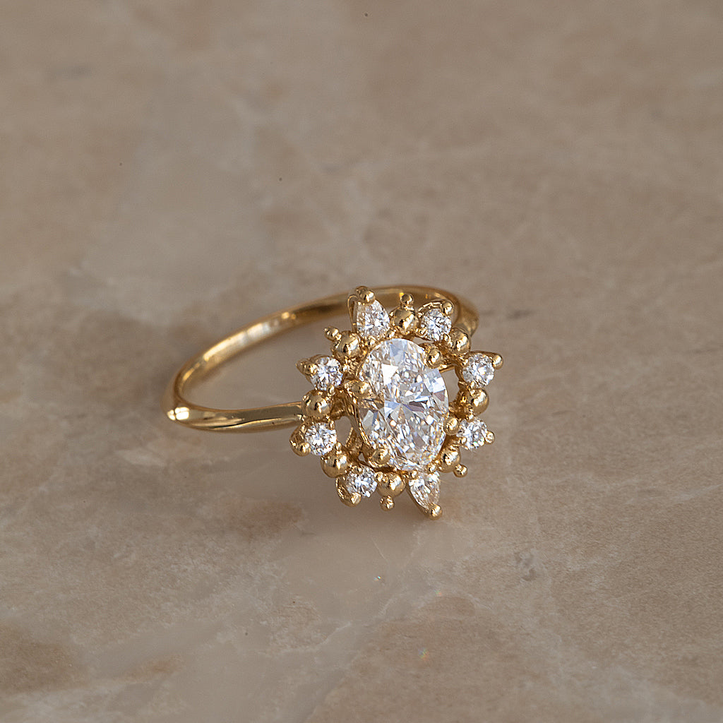 Sunray halo diamond ring - 1.0ct oval lab white diamond &amp; natural diamonds