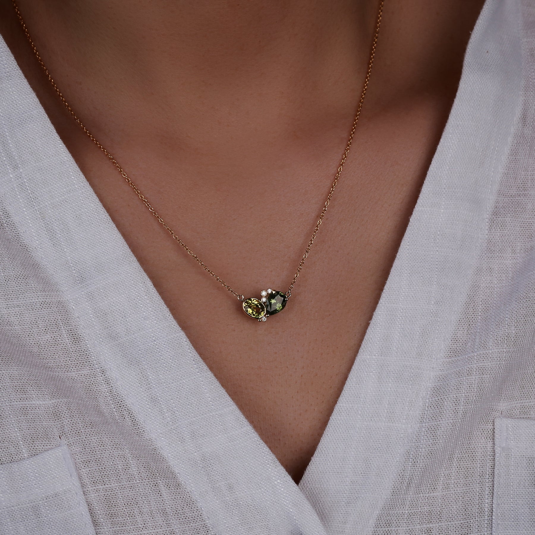 Vela Toi et Moi Necklace - 2.66ct sapphires