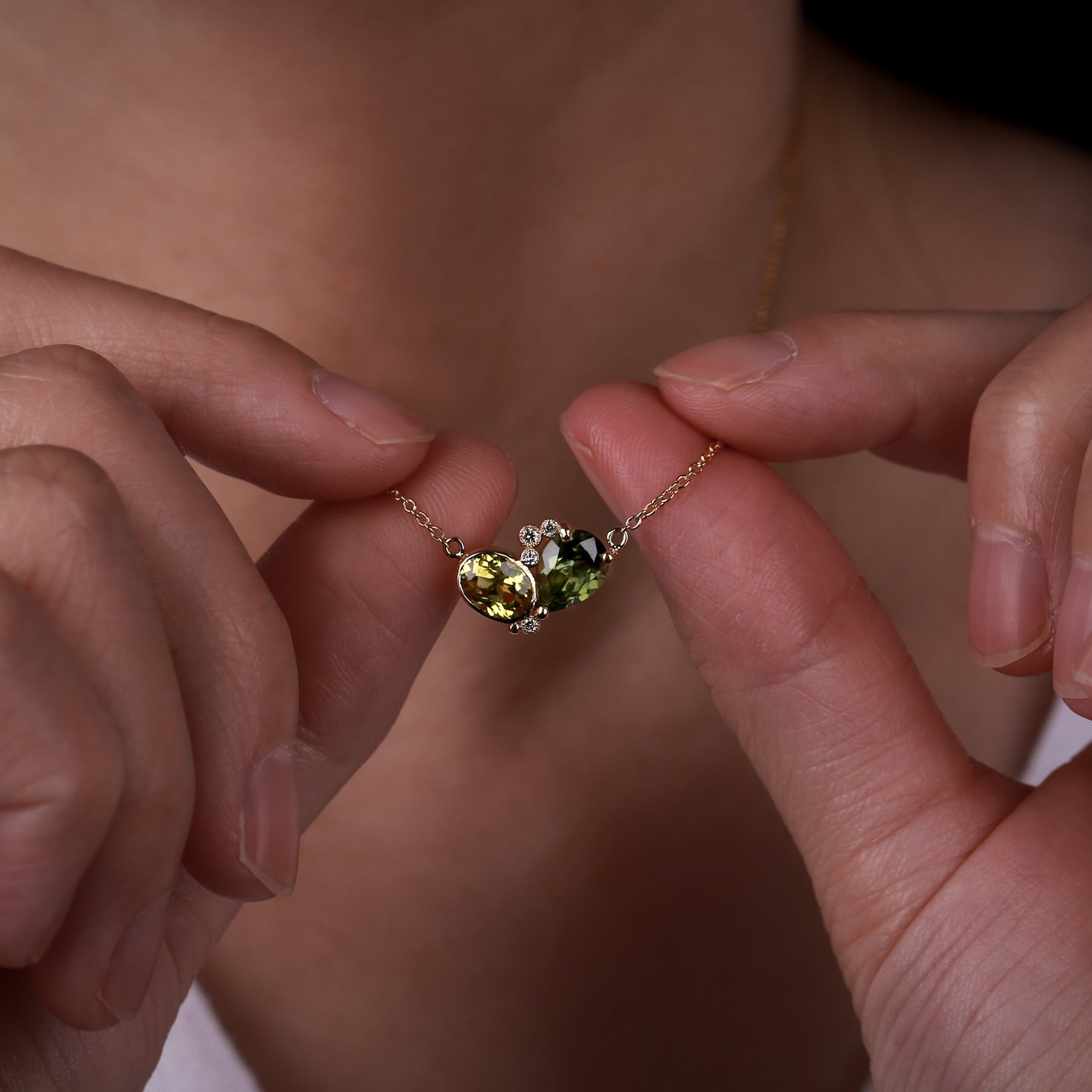 Vela Toi et Moi Necklace - 2.66ct sapphires