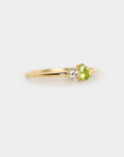 Petite toi et moi ring - Peridot & diamond