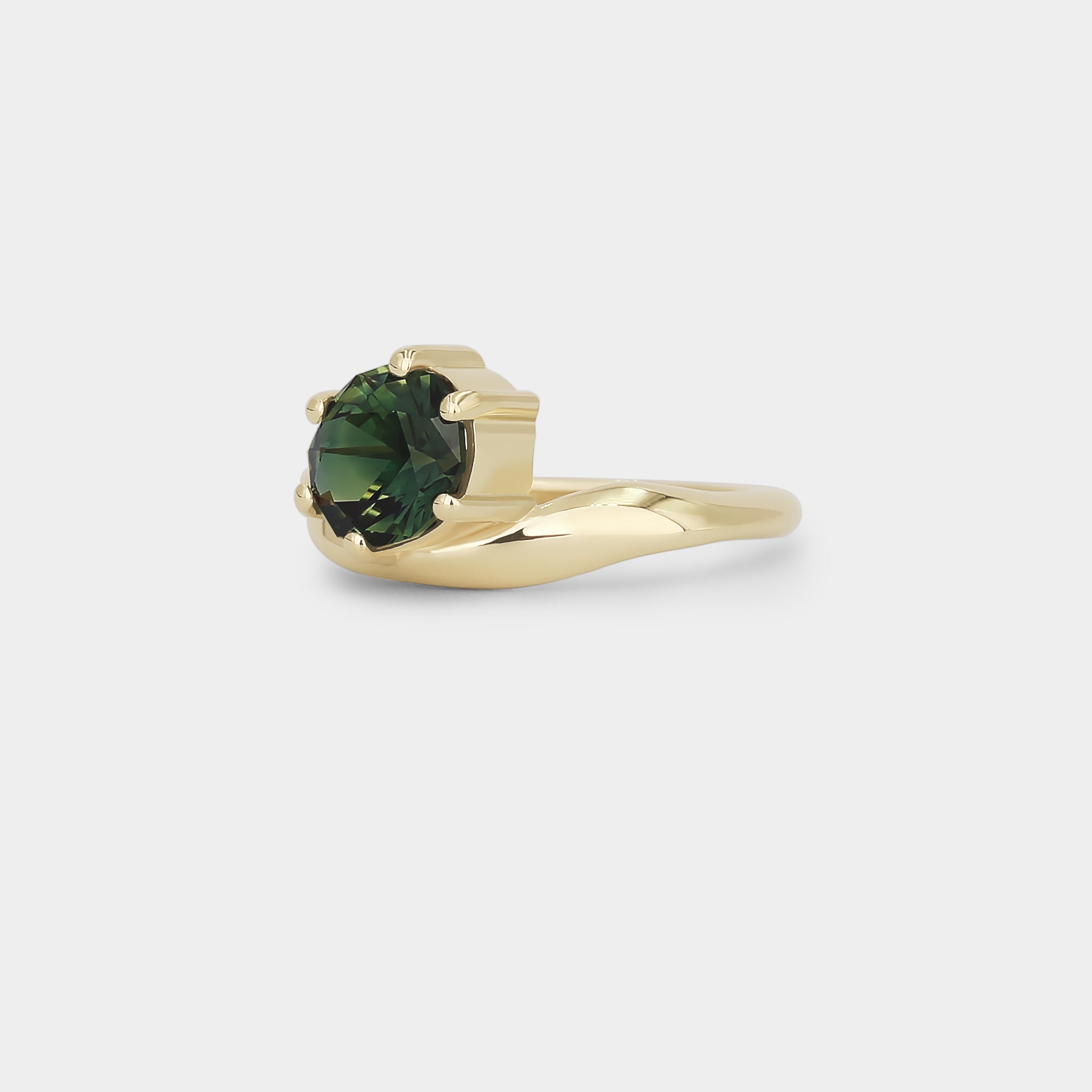 Dune - Oval Sapphire Ring