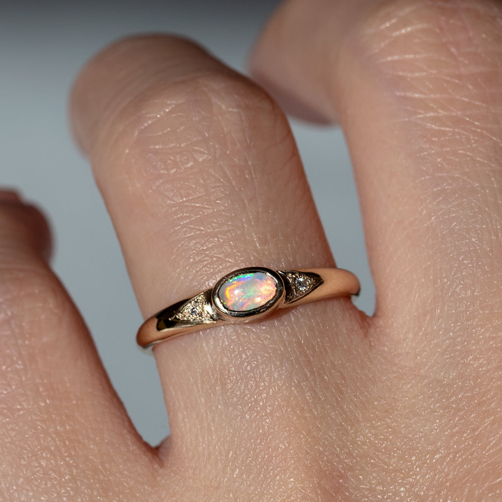 Oval Crystal Opal Ring, 9k Gold Opal Ring, Natural Opal and Diamond Jewelry, Opal Ring with Arrow Design, Gold Opal and Diamond Ring.