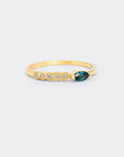 Meteorite Trail ring - teal sapphire yellow gold