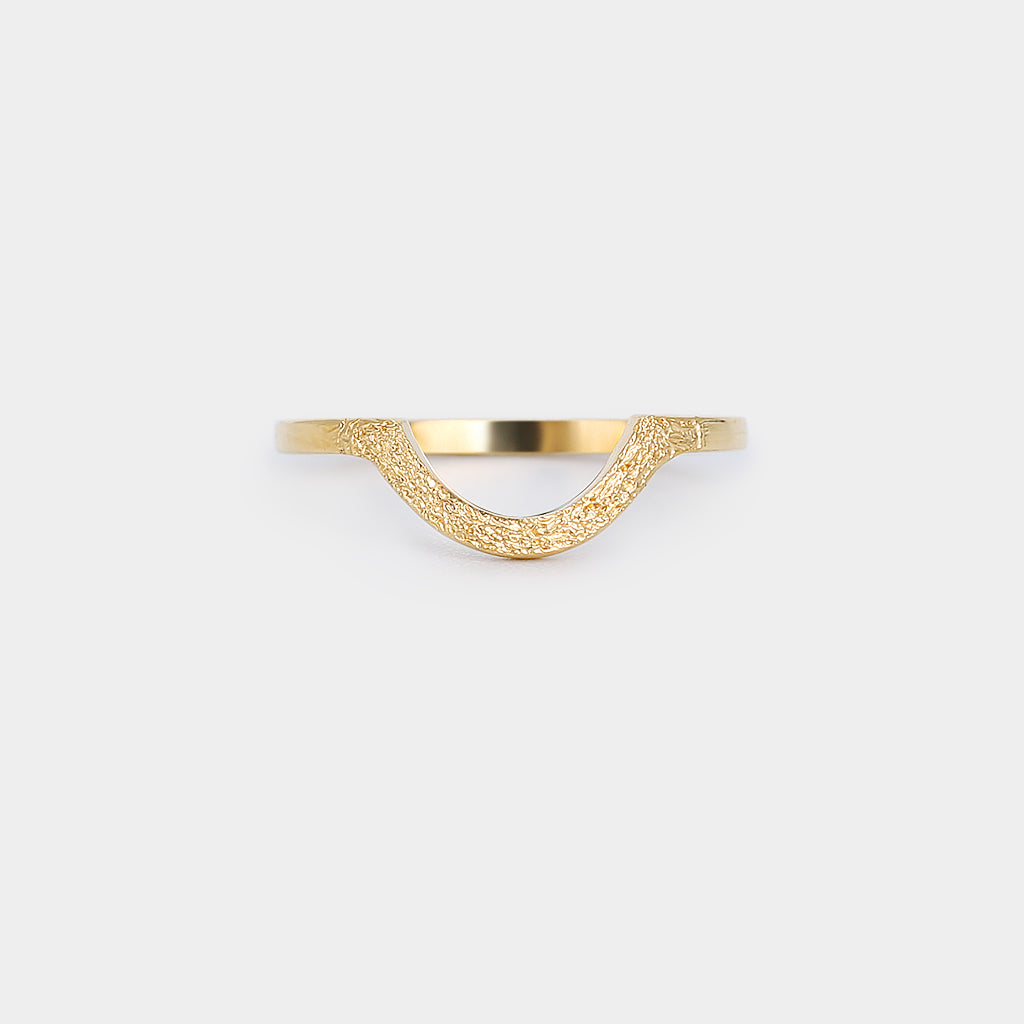 Arc Textured Band yellow gold