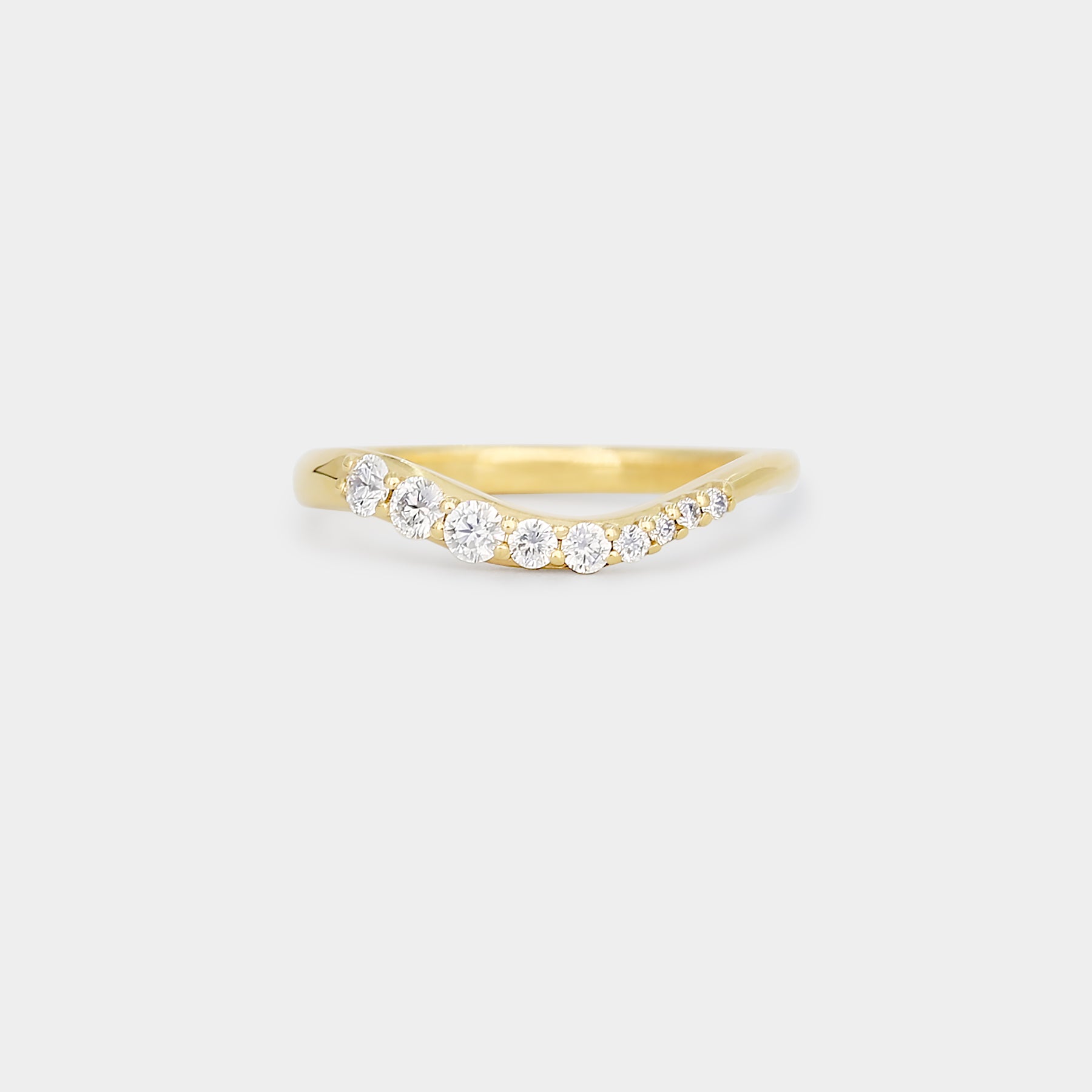 Dune Graduated Diamond Band