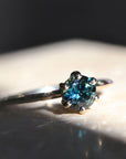 Rhyme sapphire ring - 0.93ct round sapphire