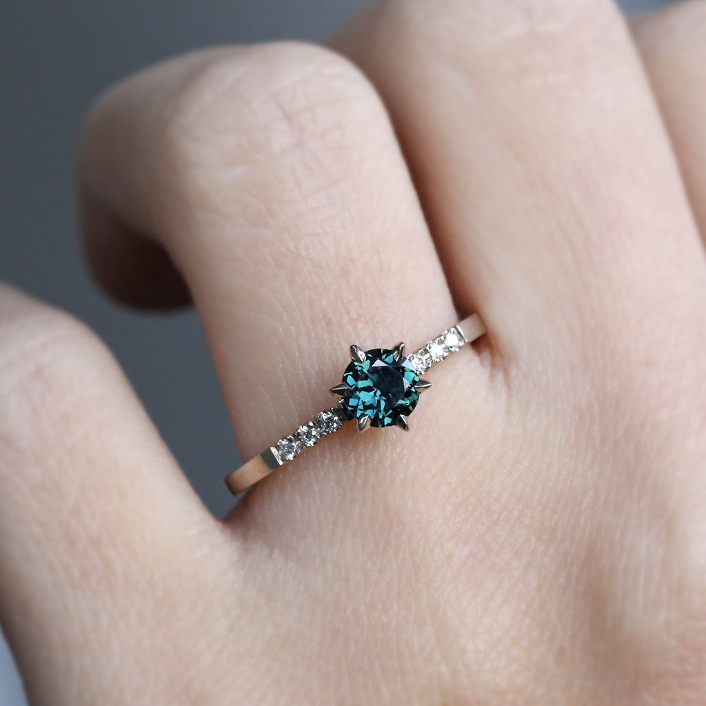 Star sapphire solitaire Ring - 0.565ct round sapphire